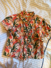 Load image into Gallery viewer, Goldie Hawaiian Shirt (linen 6)