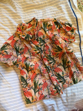 Load image into Gallery viewer, Goldie Hawaiian Shirt (linen 6)