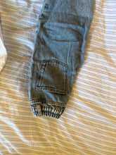 Load image into Gallery viewer, Barrel Jeans (4)