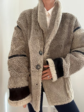 Load image into Gallery viewer, Vintage Sherpa Jacket